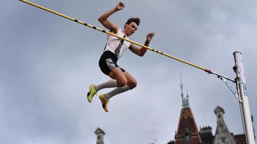 专家预测田径胜率超六成，结果成焦点