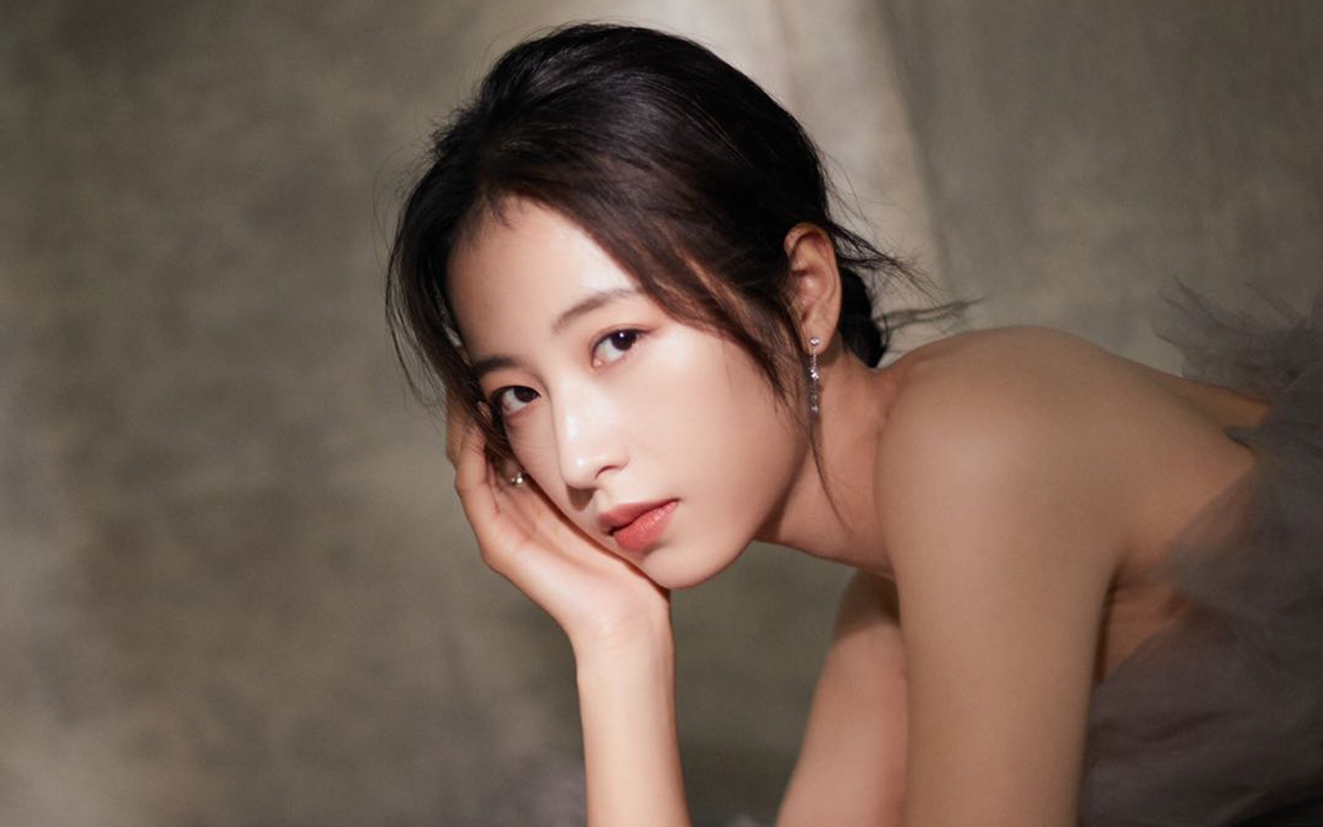 北岸花园球馆的寂静夜,恩比德47分定义之战,猛龙与凯尔特人皆成背景